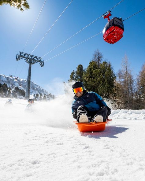 Buckle up, kids! Check out the Colorado Luge. In Plagne Centre, next to the Colorado chairlift, this is such a fun activity for bigger kids and adults alike. Open daily 10.30 am - 4.45 pm Minimum height 1m40 No need to book ahead Buy tickets online or at the lift pass office 11€ x 1 ride. 44€ x 5 rides Full review on ThatsLaPlagne.com just search 'colorado luge' 📸 La Plagne Press #Laplagne #tarentaise #maplagne #firsttimeskiing #familyski #skivacation #skiingeveryday #skiinglife #lo... Ski Family, Ski Vacation, Luge, Buy Tickets, Big Kids, Fun Activities, Travel Guide, Skiing, Colorado