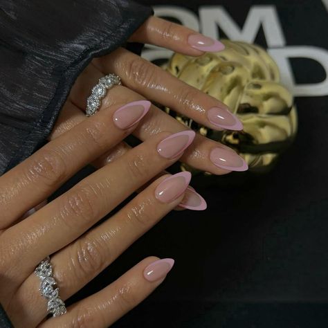 French Tip Glossy Nails, Classy Nails Sparkle, Bridal Nails Short Almond, Medium Length Manicure, Champagne Colored Nails For Wedding, Elegant Press On Nails, Fine French Tip Nails, Almond French Gel Nails, Almond Tips Nails