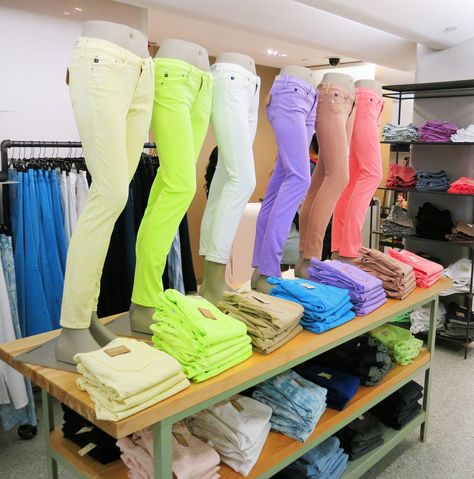 AG has the best neon. Neon Jeans, Cycle Chic, Preppy Chic, Mommy Style, Spring Trends, Menswear Inspired, Colored Denim, Colored Jeans, Spring Summer Fashion