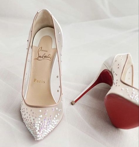 #fashion #mode #shoes #pumps #dream #luxury #beautiful #amazing #instagood #instafashion #wow#instashoes #shoeslover #fashionblogger #fashionlover #red #stone #diamonds #louboutin #christianlouboutin Lou Boutin, Louboutin Wedding Shoes, Perfect Lady, Lou Boutin Shoes, Diamond Heels, Silver Pumps, Louboutin Heels, Christian Louboutin Women, Womens Summer Shoes