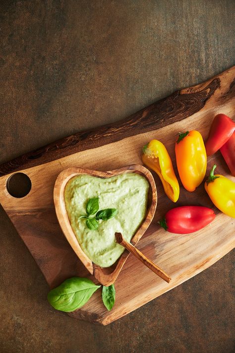 Creamy Pesto Dressing with Mascarpone Creamy Pesto Vinaigrette Dressing, Easy Dressing Recipe, Simple Balsamic Vinaigrette, Homemade Pesto Recipe, Crispy Eggplant, Pesto Salad, Honey Mustard Vinaigrette, Pesto Dressing, Creamy Salad Dressing