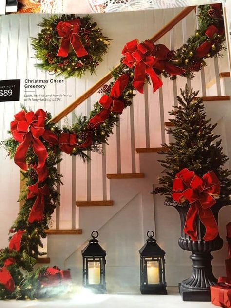 15 Easy DIY Ways To Decorate Your Home For Christmas - Twins Dish Christmas Stairs Decorations, Christmas Stairs, Christmas Staircase, Christmas Decorations Cheap, Easy Christmas Decorations, Christmas Themes Decorations, Christmas Decorations Diy Outdoor, Diy Christmas Decorations Easy, Holiday Crafts Christmas