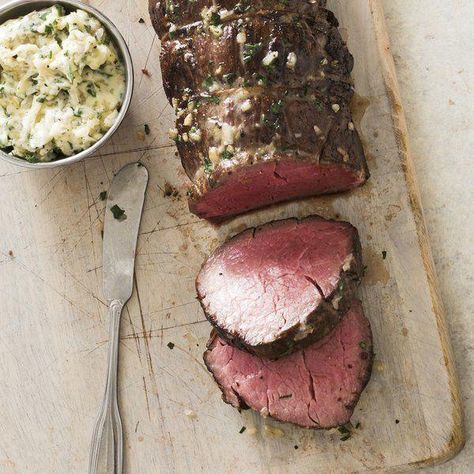 To cook a center-cut tenderloin, use a reverse-sear Beef Tenderlion, Roast Beef Tenderloin, Roast Chicken And Gravy, Beef Tenderloin Roast, Spit Roast, Tenderloin Roast, Tenderloin Steak, Easy To Make Dinners, Smoked Ribs