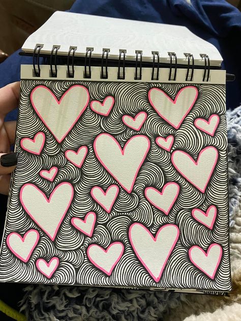 Therapy Drawing Ideas, Zentangle Heart, Zen Doodle Patterns, Notebook Drawing, Trippy Painting, Zen Doodle Art, Sharpie Art, Easy Doodle Art, Easy Doodles Drawings