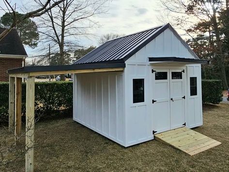 12x12 Shed in Suffolk VA - Tidewater Sheds Shed Porch Roof, Shed And Pergola Combo, Shed With Front Porch, Shed With Side Porch, Doobie Den, 12x12 Shed, Farmhouse Sheds, Barn Style Shed, Shed With Porch