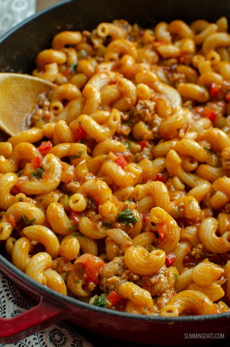 Sausage And Tomato Pasta, Macaroni And Tomatoes, Macaroni Casserole, Sausage Pasta Recipes, Quick Family Meals, Sausage Peppers, Sausage Dishes, Sausage Casserole, Rice Noodle