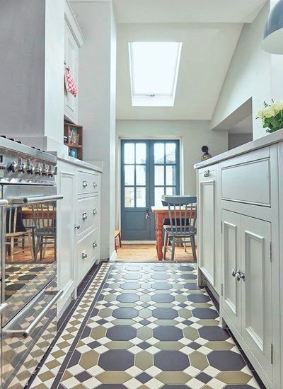 Kitchen Tile Floor Classic, Victorian Style Floor Tiles, Victorian Tiled Floor, Edwardian Floor Tiles, 1920s Kitchen Floor, Victorian Floor Tiles Kitchen, Victorian Tiles Kitchen, Victorian Kitchen Floor, Kitchen Tile Floor Ideas