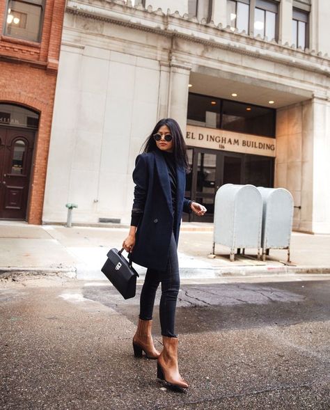 Pointy Boots Outfit, Pointed Boots Outfit, Western Ankle Boots Outfit, Black Over The Knee Boots Outfit, Western Boot Outfit, Ankle Boots Outfit, Edgy Boots, Western Boots Outfit, Pointy Boots