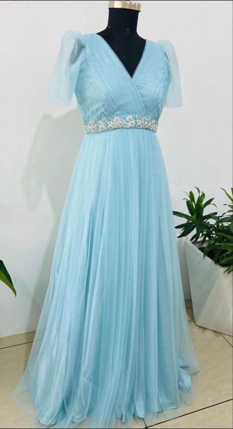 Latest Frocks For Women, Long Gown Models For Stitching, Net Hand Designs For Kurtis, Netted Long Frock Designs, Net Lehanga Models, Net Hands For Long Frocks, Neck Designs For Gowns Indian, Net Neck Designs For Gown, Latest Long Frocks Party Wear