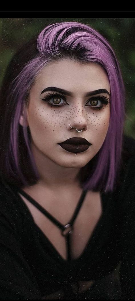 Hair Colour Styles, Punk Hairstyles For Long Hair, Punk Hairstyles, Edgy Hair Color, Fantasy Hair Color, Witch Hair, Colorful Hairstyles, Gothic Hairstyles, Goth Hair