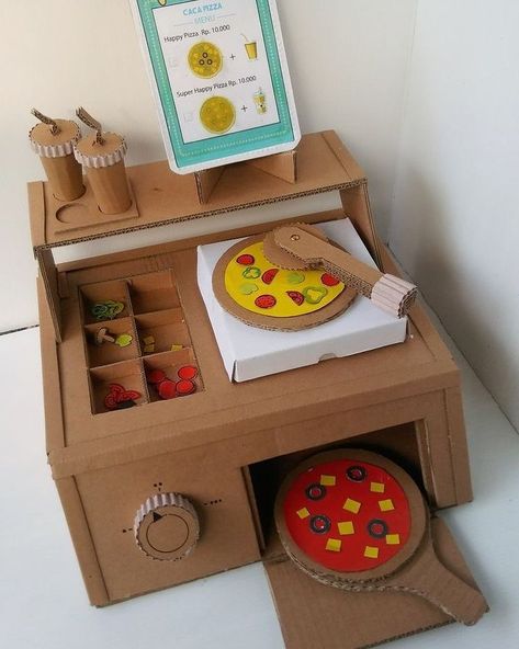 Cardboard Pizza Oven, Clown Crafts, Diy Cardboard Toys, Cardboard Crafts Kids, Easter Hair Bows, Cardboard Crafts Diy, Cardboard Box Crafts, Cardboard Toys, Paper Dolls Diy