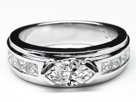 Wedding Ring Redesign, Marquis Ring, Ring Redesign, Marquise Cut Diamond Engagement Rings, Engagement Ring Princess, Redesign Ideas, Marquise Diamond Engagement Ring, Engagement Rings Princess, Bling Ring