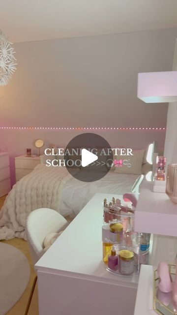 lara on Instagram: "clean my room with me after school🎀 room reset selbstgekauft  #aesthetic #schoolnight #schoollife #schoolday #afterschool #nightroutine #schoolnightroutine #atterschoolroutine #showerroutine #productivity #inspiration #schoolmotivation #cleantok #cleaning" Cleaning My Room Aesthetic, How To Clean Your Room With No Motivation, How To Clean Your Room Checklist, Clean Your Room Checklist, Cleaning My Room Motivation, Motivation To Clean Room, How To Be Motivated To Clean Your Room, How To Clean Your Room, How To Motivate Yourself To Clean Your Room