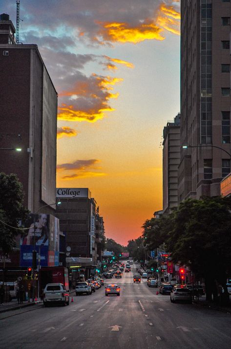 Johannesburg South Africa Aesthetic, South African Sunset, South Africa Photography, Aesthetic Era, African Skies, Sunset Vibes, Black And White Picture Wall, Godly Life, New York Travel Guide