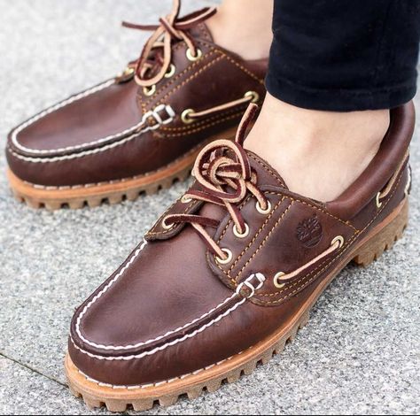 Barbour Jacket Mens, Gents Shoes, Boot Accessories, Stylish Shoes, Mens Casual Outfits, Classic Outfits, Mens Casual Shoes, Stylish Men, Boat Shoes