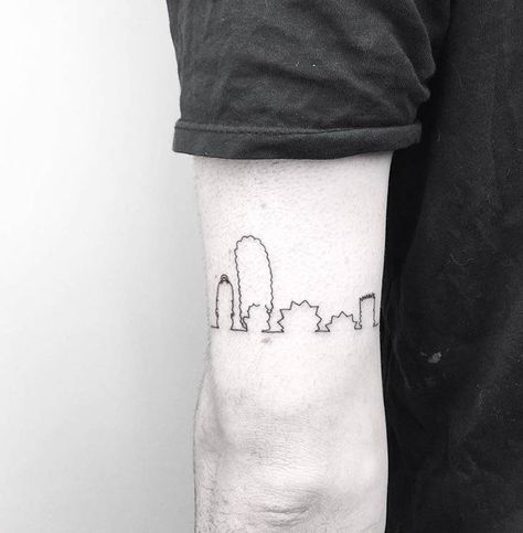 Simpsons Tattoo Ideas, Simpson Tattoo Ideas, Small Star Tattoos, Simpsons Tattoo, Unusual Tattoo, Tattoo Project, Cartoon Tattoos, Time Tattoos, Dope Tattoos