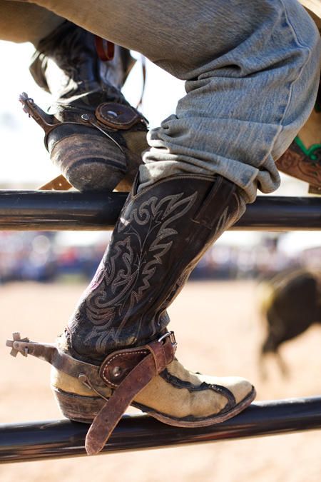 . Cowboy Boots Spurs, Cowboy Boots Aesthetic Men, Cowboy Boots With Spurs, Rhett Eaton, Boots With Spurs, Cowboy Boots Aesthetic, Motif Soutache, Cowboy Core, Aesthetic Country