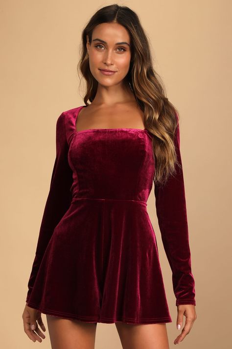 Lulus Exclusive! Be ready for all the holiday festivities in the Lulus Feeling Cheery Burgundy Velvet Long Sleeve Tie-Back Romper! Soft and stretchy velvet shapes this romper with a square neckline, long sleeves, and a princess-seamed bodice atop relaxed shorts. The open back has a tying sash and a button closure at the neck. Hidden back zipper/clasp. Rehearsal Dinner Outfits, Xmas Dress, Skort Romper, Burgundy Outfit, Rompers Dressy, Backless Romper, Wrap Skort, Velvet Romper, Burgundy Velvet