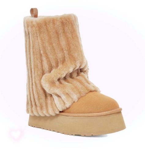 classic sherpa boot - UGG. Ugg Classic Short, Funky Shoes, Short Boot, Soft Slippers, Girly Shoes, New Rock, Aesthetic Shoes, Swag Shoes, Ugg Classic