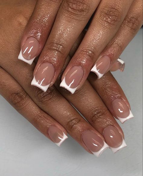 Nail Inspo For Senior Pics, Senior Photo Nail Ideas, French Tip Acrylic Nails Winter, Graduation Nails Acrylic French Tips, Senior Pictures Nails, Senior Pic Nails, Nail Art Designs At Home, Graduation Nail Designs, Nails Nail Art Designs