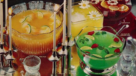 10 Lessons We Could All Learn From 1960s Cocktail Parties 60s Food, Sixties Party, 70s Dinner Party, Party Punches, 60s Theme, 1960s Party, 60s Party, Fondue Party, Cocktail Party Food