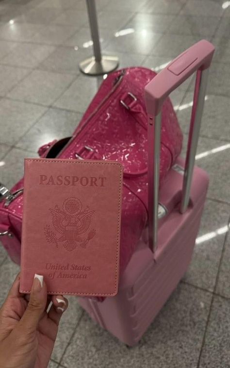 Pink Passport, Family Passport, Pink Suitcase, Pink Luggage, Airport Aesthetic, Airport Fits, Pink Lifestyle, Pretty Pink Princess, Vacation Mood