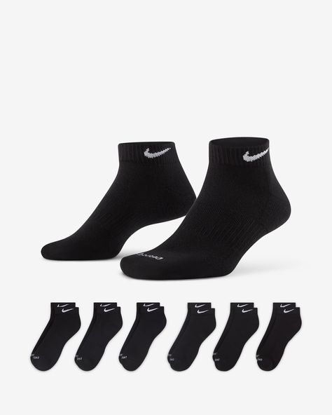 The Nike Everyday Plus Cushioned Socks bring comfort to your workout with extra cushioning under the heel and forefoot and a snug, supportive arch band. Sweat-wicking power and breathability up top help keep your feet dry and cool to help push you through that extra set. Shown: Black/White Style: SX7042-010 Nike Socks Black, Black Nike Socks, Nike Socks, Travel Jewelry Box, Black Socks, Black Nike, Black White Fashion, Ankle Socks, Nike Black