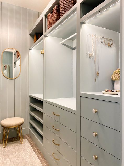 DIY IKEA Closet Hack Master Closet Lighting, Diy Ikea Closet, Walk In Closet Ikea, Walk In Closet Layout, Ikea Closet Hack, My Dream Closet, Ikea Hack Bedroom, Diy Walk In Closet, Closet Units