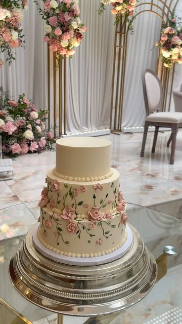 Macaroness UK on Instagram: "Garden of roses for this pretty 3 tier vintage wedding cake 🫶🏻 
-
-
We love a repeat design 
-
-
#weddingcake #vintagecake #cakeideas #cakeinspo #weddingcakeinspo #handpainted #wedding" French Wedding Cake, Wedding Cake Vintage, French Wedding Cakes, Garden Of Roses, Vintage Wedding Cake, Repeat Design, 3 Tier Cake, Wedding Cakes Vintage, French Wedding