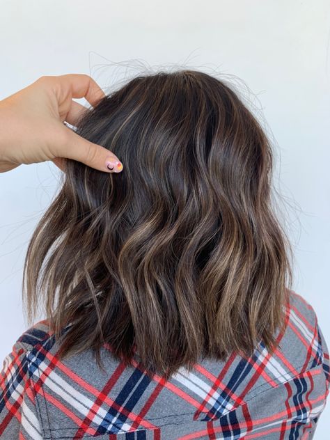 Fall Brunette Bob, Short Dimensional Brunette, Brunette With Dimension, Brunette Shoulder Length Hair, Long Bob Brunette, Fall Ombre Hair, Level 6 Hair Color, Balayage Brunette Short, Brunette Bob Haircut