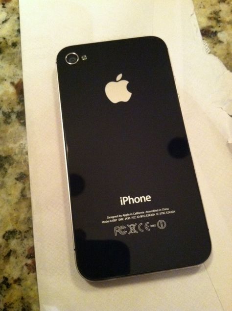 Black Iphone 4s Black Iphone, Iphone 4s, Black Aesthetic, Ipod Touch, My Vibe, Iphone 4, Ipod, Cell Phone, Iphone