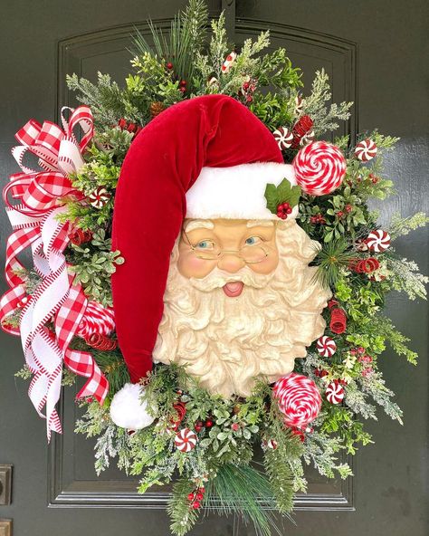 Sherry & Amanda on Instagram: “How cute is this Santa?! This is the Santa wreath we made on yesterday’s Flower Friday Show! If you missed it, you can watch the whole…” Santa Wreath Ideas, Vintage Santa Wreath, Santa Face Wreath, Santa Head Wreath, Santa Wreaths Diy, Santa Wreath Diy, Santa Wreaths, Grace Monroe, Wreath Business