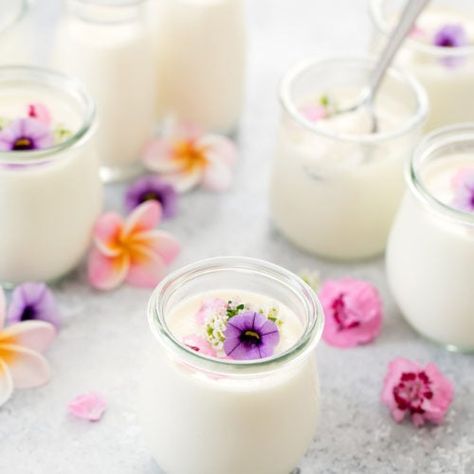 Japanese Milk Pudding - Print Japanese Milk Pudding Recipe, Japanese Pudding, Popular Japanese Snacks, Milk Pudding Recipe, Desserts Japonais, Garnish Ideas, Milk Pudding, Easy Puddings, Fantasy Food