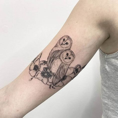 Owl Tattoo Arm Women, Snowy Owl Tattoo Design, 2 Owls Tattoo, Two Owls Tattoo, Owl Family Tattoo, Small Owl Tattoos For Women, Small Owl Tattoos, Owl Tattoos For Women, Small Owl Tattoo