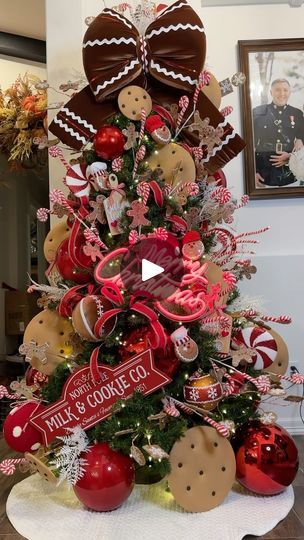 39K views · 3.6K reactions | 🍪 Cookies for Santa Tree — ANYTHING can be an ornament. Giant cookies, neon signs, and of course a BIG OLE GINGERBREAD BOW

🎄I am so happy we are starting to see the CHRISTMAS SPIRIT 🤩 in stores and on my feed! Today I designed this Traditional Christmas Gingerbread tree ~ let me know whatcha think below ⬇️ 

This is one of my favorite themes to come back to every season! PS—my video before this shows you how to attach those giant ornaments! 🌟 | Wreaths By Waldo Gingerbread Garland Ideas, Gingerbread Christmas Tree Theme, Gingerbread Christmas Tree Ideas, Gingerbread Themed Christmas Tree, Gingerbread Cookie Tree, Gingerbread Christmas Kitchen, Giant Ornaments, Gingerbread Trees, Giant Cookies