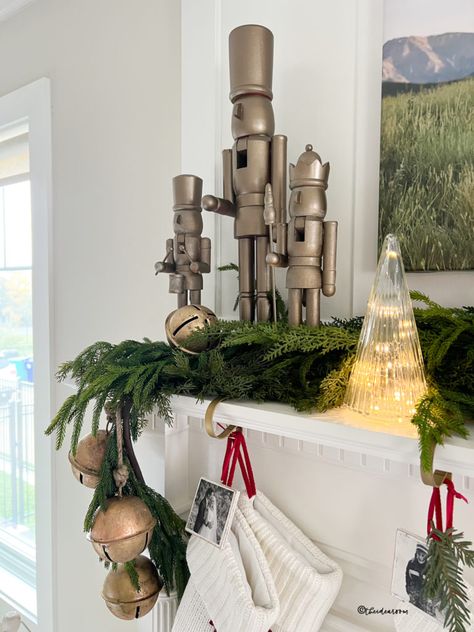 Nutcracker Christmas Decorations Mantle, Nutcracker Christmas Decorations Ideas, Nutcracker Decorations Ideas, Christmas Decor Nutcracker, Brass Nutcracker, Christmas Colour Schemes, Nutcracker Decor, Nutcracker Christmas Decorations, Christmas Mantle Decor