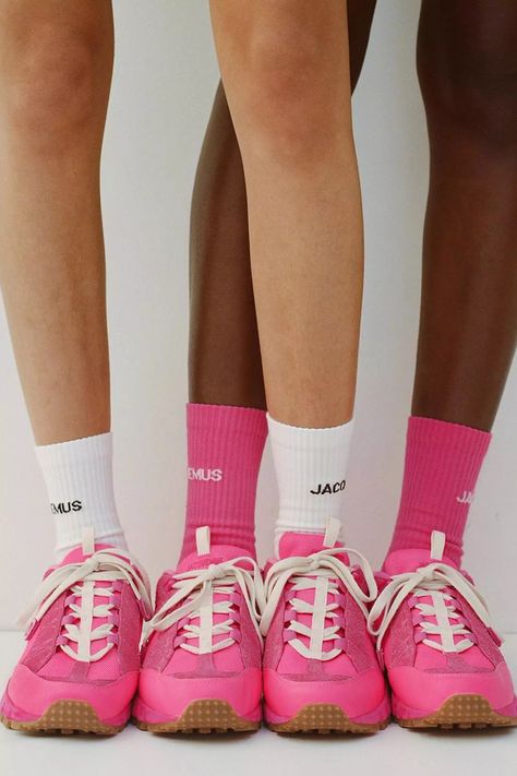 Socks Photoshoot, Sneaker Shop, Pink Dye, Nike Models, Shoes Photography, Pink Vibes, Pink Nikes, Pink Sneakers, Trail Shoes