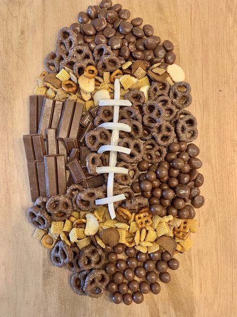 Looking for some fun football snack ideas? This football charcuterie board is the perfect game day snack! Football Snack Board Ideas, Football Sweet Charcuterie Board, Easy Football Charcuterie Board, Football Food Charcuterie Board, Kansas City Chiefs Charcuterie Board, Football Dessert Charcuterie Board, Classy Football Party, Football Meal Ideas, Football Stadium Charcuterie Board