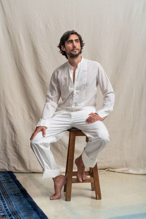 Green Linen Trousers, Jawaharlal Nehru, Human Figure Sketches, Studio Photography Fashion, Organic Wedding, Figure Photography, Sitting Poses, Real Model, Human Poses Reference