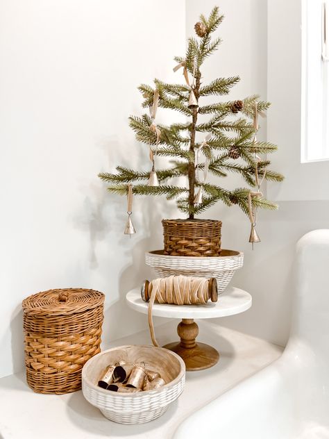 Winter Decorating Ideas After Christmas, Antique Cake Stands, Cake Stand Decor, Winter Decorating Ideas, Kitchen Centerpiece, Cake And Cupcake Stand, Kitchen Cabinet Ideas, Neutral Christmas, Winter Decorating