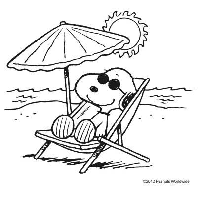 The Beach! Snoopy Beach Summer Fun, Snoopy At The Beach, Peanuts Cartoon Characters, Snoopy Summer, Snoopy Things, Peanut Gang, Puzzle Photo, Peanuts Cartoon, Screen Printed Tshirts