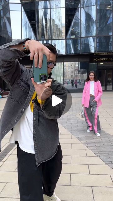 Camera Tricks Tips Mobile on Instagram: "3 Amazing video idea 💡 save and try 
Credits:@vtrembach

Tag a friend who needs to try this Shot
.
Support & Follow & like, Comment 
.
Selected by :@akif_saleem_
.
#reels #photography #mobile #phone #tutorial
#behindthescene #shotoniphone #cinematic #iphonephotography #phonephotography" Creative Photography Videos, Video Creation Ideas, Video Shoot Ideas, Mobile Photography Ideas, Mobile Photography Tips, Photo Shoot Tips, Camera Tricks, Reel Video, Photography Mobile