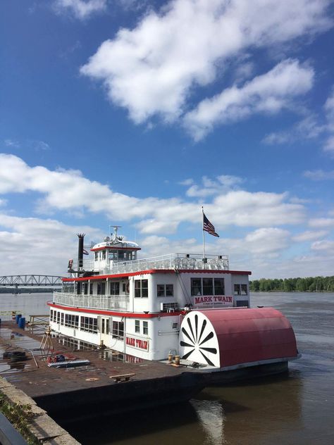 Hannibal Missouri, Missouri Travel, Hannibal Mo, Illinois Travel, Mini Vacation, River Boat, Travel Places, North America Travel, Caribbean Islands