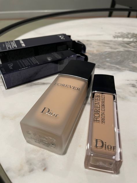 Makeup Expensive, Dior Foundation, Expensive Makeup, Makeup Area, Makeup Help, Dior Makeup, Fancy Makeup, Dior Beauty, Luxury Makeup