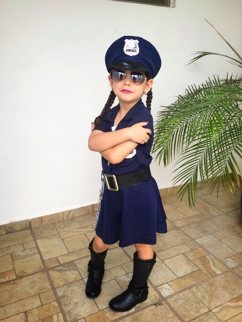 Police officer baby girl costume kids toddler cute halloween Diy Police Costume Kids, Cop Costume For Kids, Robber Halloween Costume, Police Officer Halloween Costume, Police Officer Halloween, Cop Halloween Costume, Police Halloween Costumes, Diy Fantasia