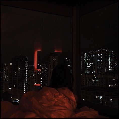 Apartment View, Nyc Aesthetic, Dark City, Dark Paradise, City Vibe, Night Vibes, Dream Apartment, Dream Lifestyle, Night City