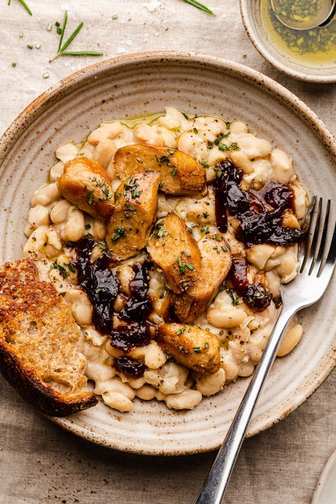 Bean Recipes Dinner, Cannellini Bean Recipes, Beans Cannellini, Bean Dinner, Cannellini Beans Recipes, Bean Dishes, Dinner Recipes Vegetarian, Lazy Cat Kitchen, Balsamic Onions