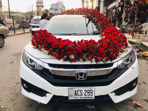 Car Decorations For Wedding, Pelli Dandalu, Bridal Room Decor, Wedding Car Deco, Floral Bedroom Decor, Ford Endeavour, Decorations For Wedding, Bridal Car, Wedding Car Decorations