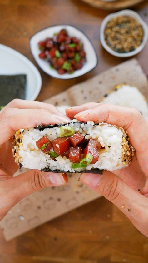 Spam Onigiri Recipe Easy Onigiri Filling, Onigiri Filling Ideas Recipes, Shrimp Onigiri Recipe, Bento Food Ideas, Spam Onigiri Recipe, Onigiri Spam, Rice And Spam Recipes, Spam And Rice Recipes, Riceball Recipes