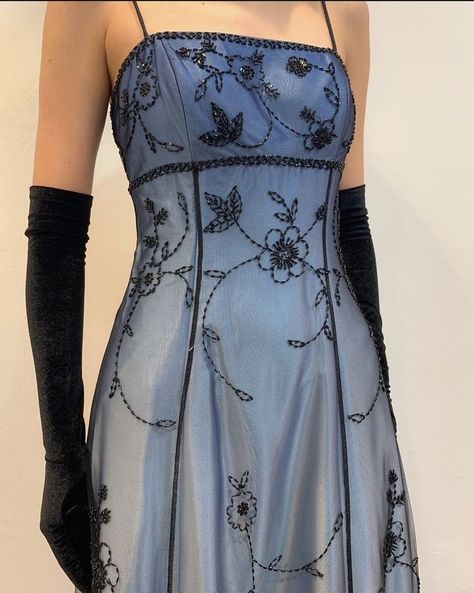 Modest Prom Dresses, 90s Prom Dress, 90s Prom, Prom Dresses 2023, Blue Prom Dresses, Prom Dress Inspo, Prom Inspo, Prom Dresses Black, Modest Prom